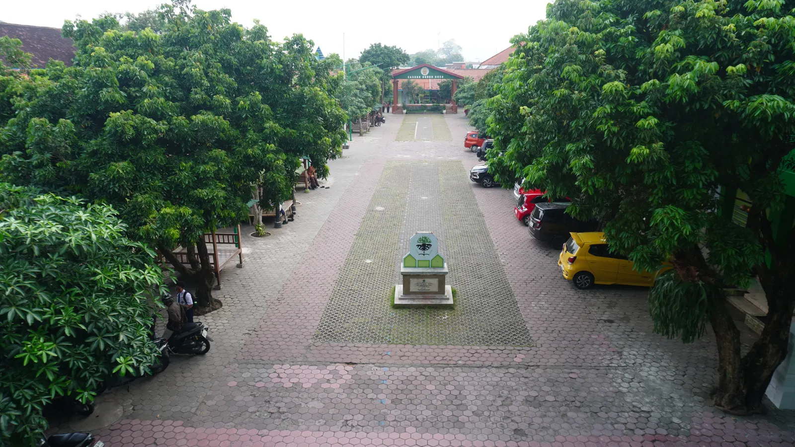Lingkungan hijau MTsN 2 Kota Kediri
